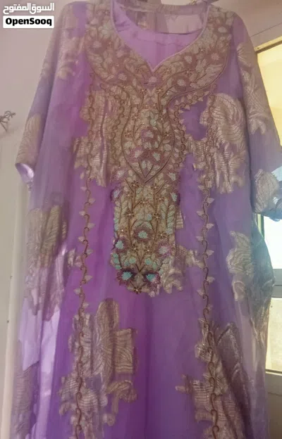 ملابس مناسبات مع الشيله مستعمله مره واحده 3