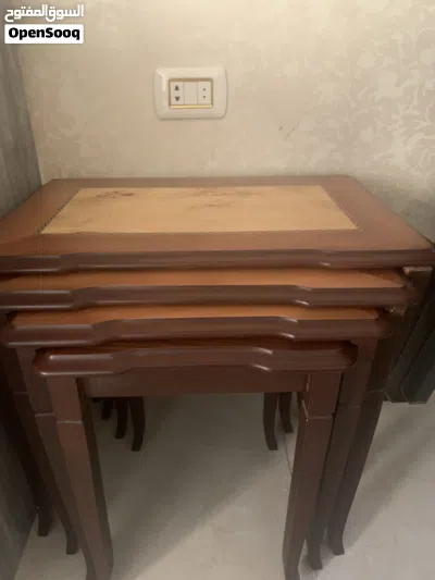 اثاث غرفه ضيوف مع 3 طربيزات بلوط و وطاوله وسط بلوط مع 3 طربيزات سيرفس 4