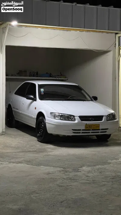 Toyota Camry XLE 3