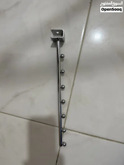 ادوات محل البسه 2