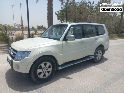 Mitsubishi Pajero GLS 3
