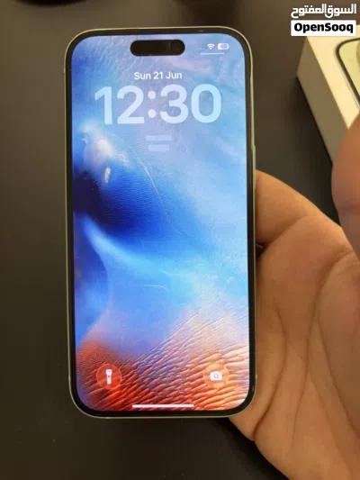 للبيع IPhone 15 2