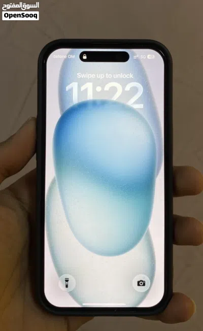 للبيع iPhone 15 سعة 256GB 2