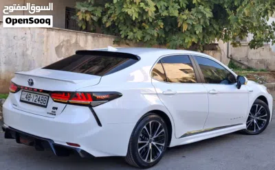 Toyota Camry Sport 2
