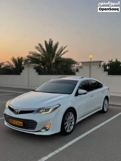 Toyota Avalon XLE 4