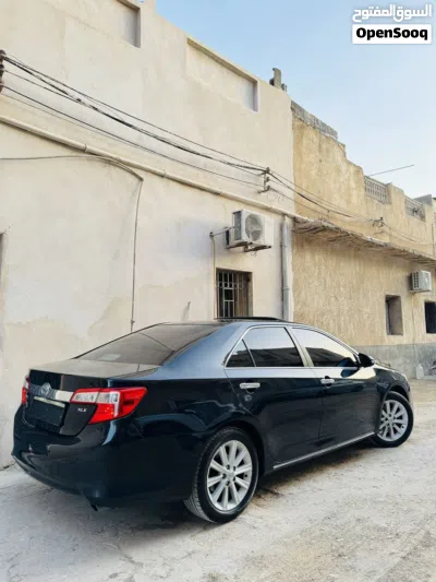 تويوتا كامري XLE 4