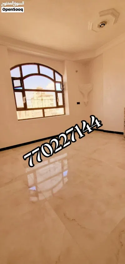 عماره للبيع ديلكس بسعر مغري بدروم وثلاثه دور مشطبه لكس الموقع صنعا جنب شارع النصر مامون للعقارات 3