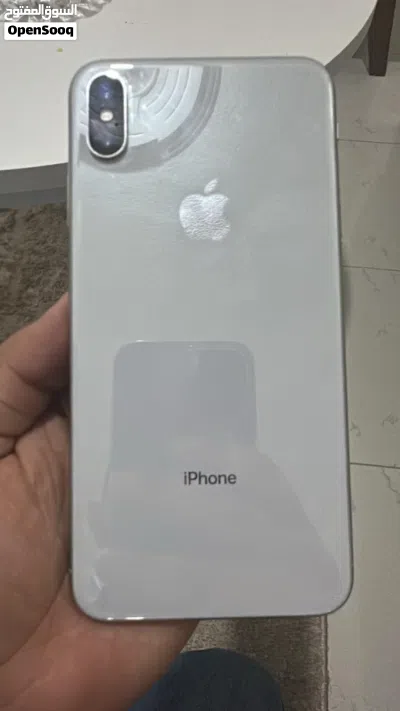 آيفون XS Max مستعمل 64 gb مش مغير فيه ولا اشي 4