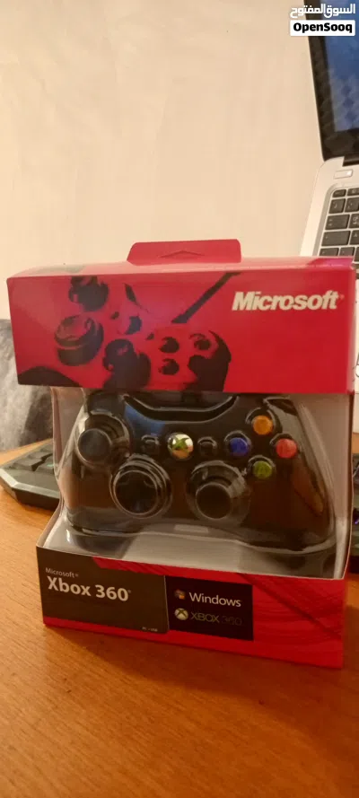 كونترولير اكس بوكس 360 اصلي مفتوح مره وحده وما ملعوب بيه اي العاب وعلى pc وعلى هاتف عن طريق الهاتف 3
