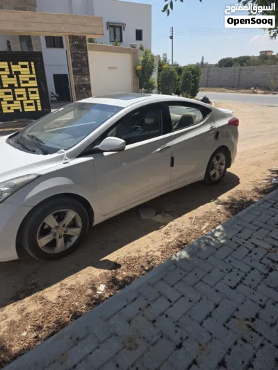 Hyundai Elantra GL 2