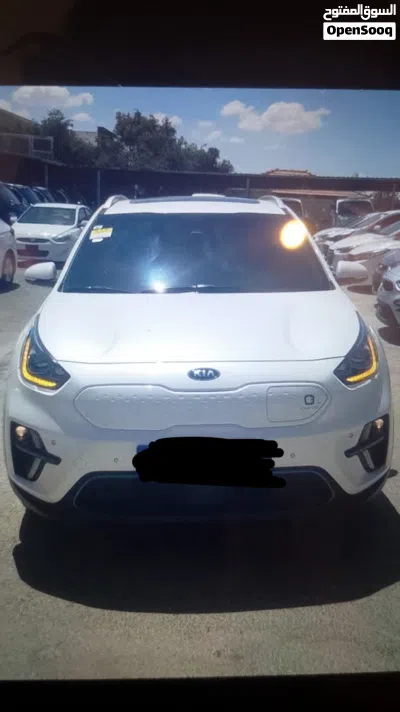 Kia Niro EX Touring 2