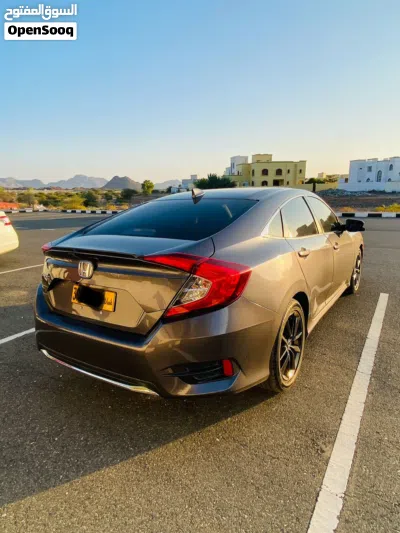 Honda Civic EXi 3