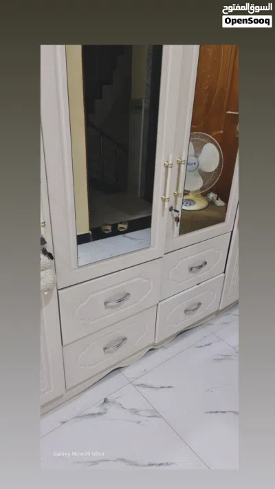 كنتور اربع ابواب مع اربع جرارات طابقين ارتفاع 220 عرض 200 4