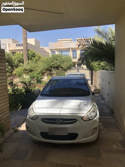 Hyundai Accent Standard 2