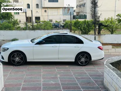 Mercedes Benz E-Class E 240 2