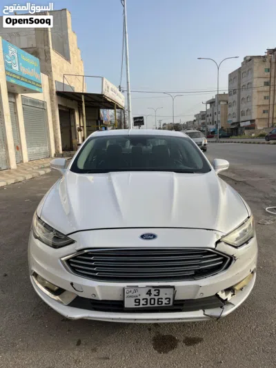 Ford Fusion SE 3