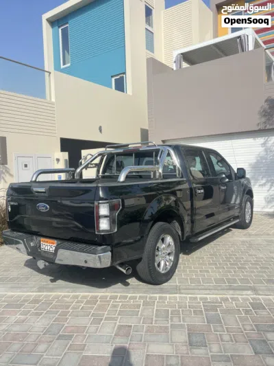 Ford F-150 XLT 2