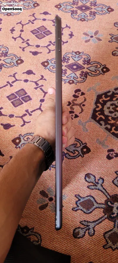 ايباد ابل الجيل التاسع عرررررطه العرطات وبسعر ليس مبالغ فيه الحق م تلحق مشكلتك 3