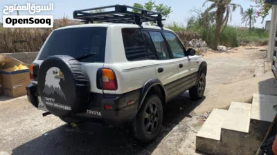 Toyota RAV 4 SE 4