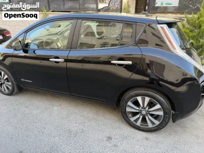 Nissan Leaf SL 4