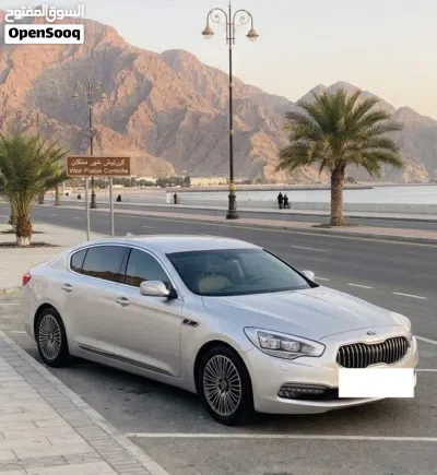 Kia Quoris Luxury 2