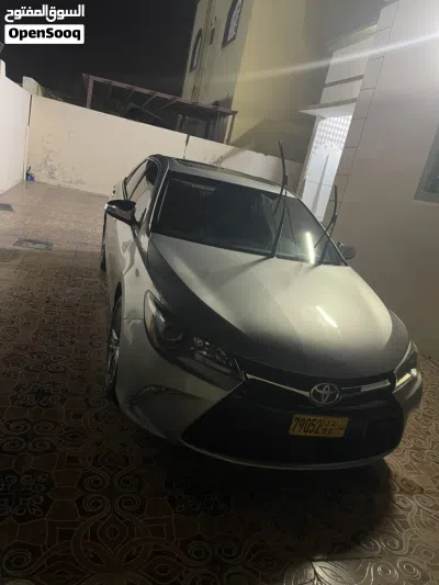 Toyota Camry SE 3