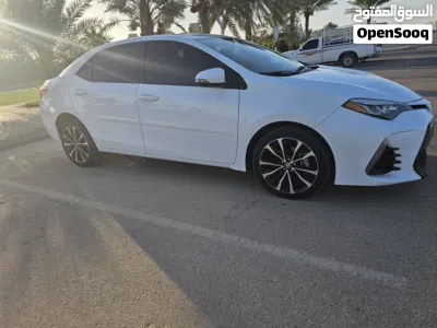 Toyota Corolla SE 3