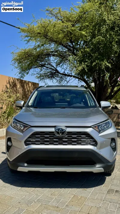 Toyota RAV 4 Limited 2