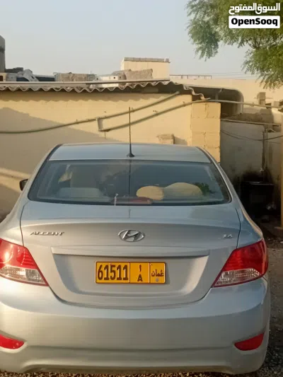 Hyundai Accent Standard 2