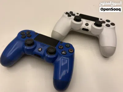 PlayStation 4 Slim مستخدم بحالة الجديد 4