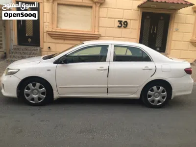Toyota Corolla LE 3