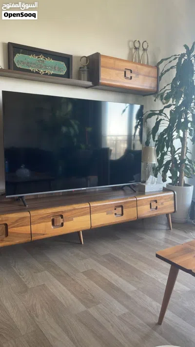 للبيع تلفزيون Shownic TS-65AUGHQ 4K QLED 120Hz بحالة ممتازة جدًا. 3