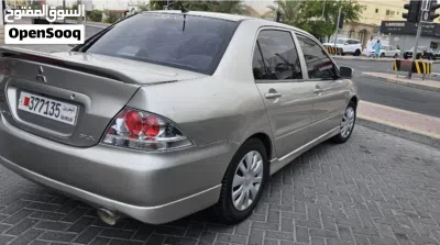 Mitsubishi Lancer GLS 4