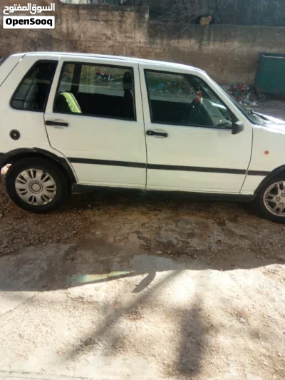 Fiat Uno 4