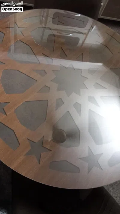 ميز طعام مع 4 كراسي 2