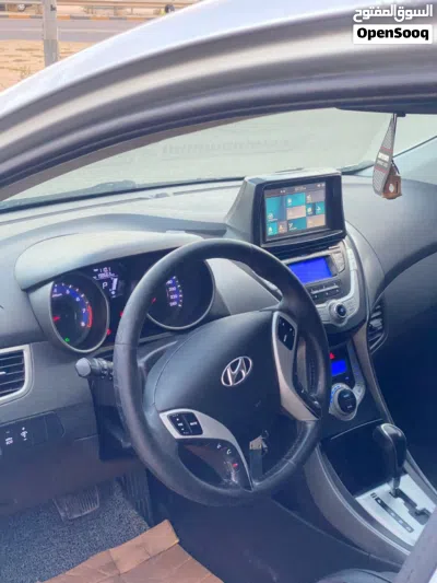Hyundai Elantra GL 3
