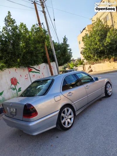 مرسيدس بنز الفئة-C C 200 3