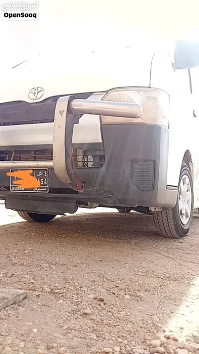 Toyota Hiace GLS 4