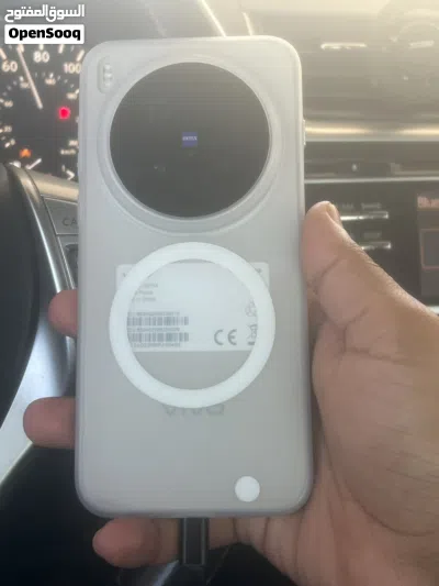 Vivo X300 Pro (16GB RAM / 512GB) 2