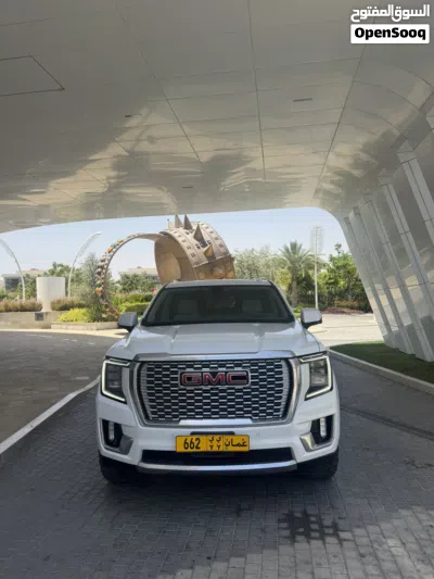 GMC Yukon Denali 2