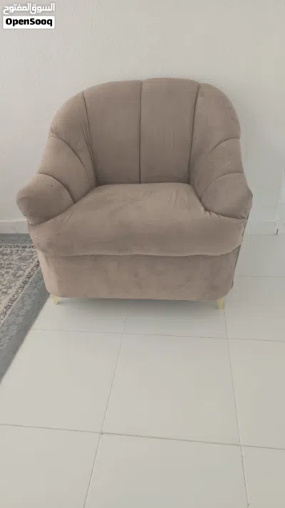 للبيع أثاث مستعمل بحالة جيدة 4
