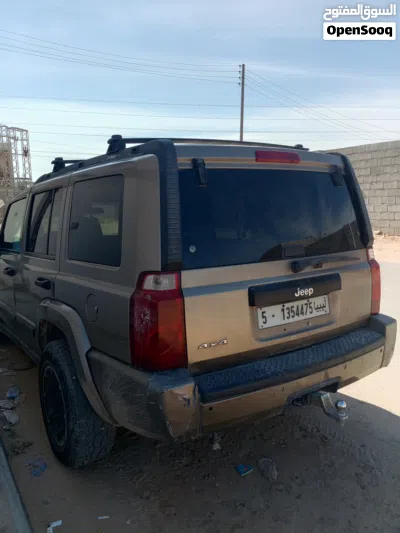 Jeep Commander Laredo 4