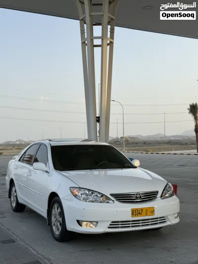 تويوتا كامري XLE 2