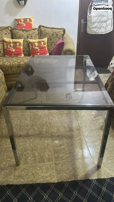 للبيع كنب وطرابيزه 3