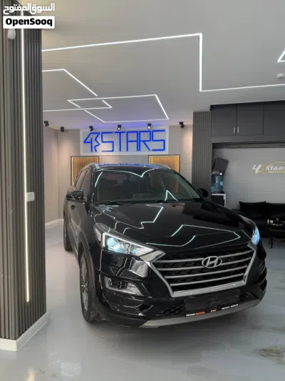 Hyundai Tucson Standard 2