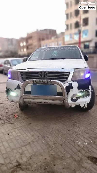 Toyota Hilux GLX 4