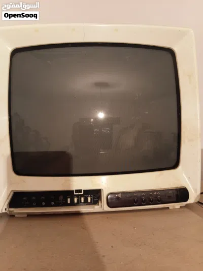 تلفزيون عدد 2 14 بوصة واحد قاريونس والاخر داوو و DVD 2