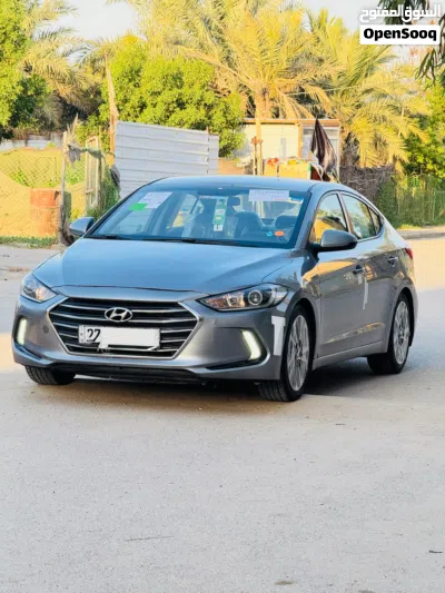 Hyundai Elantra SE 2