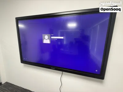 70 inches touch screen with windows 4