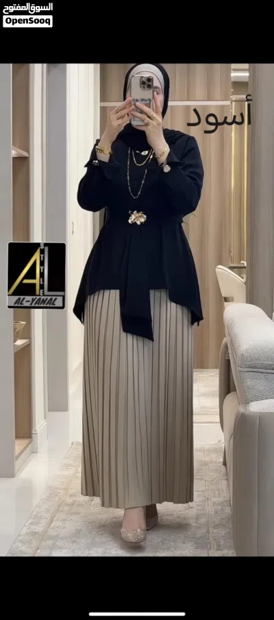 أهلا وسهلا طقم أنيق بقصة مميزة وتنسيق راقٍ، يعطيك إطلالة مرتبة وجذابة بكل مناسبة تنوره كسرات 3